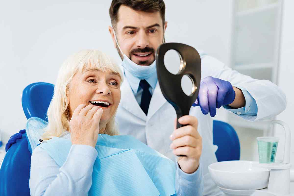 https://demo.dentvisit.com/wp-content/uploads/2020/01/home-services-4.jpg